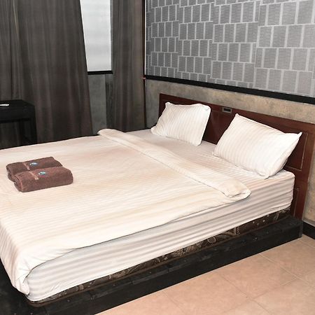 فندق Oseda Nias Surf House Hilibotodane المظهر الخارجي الصورة