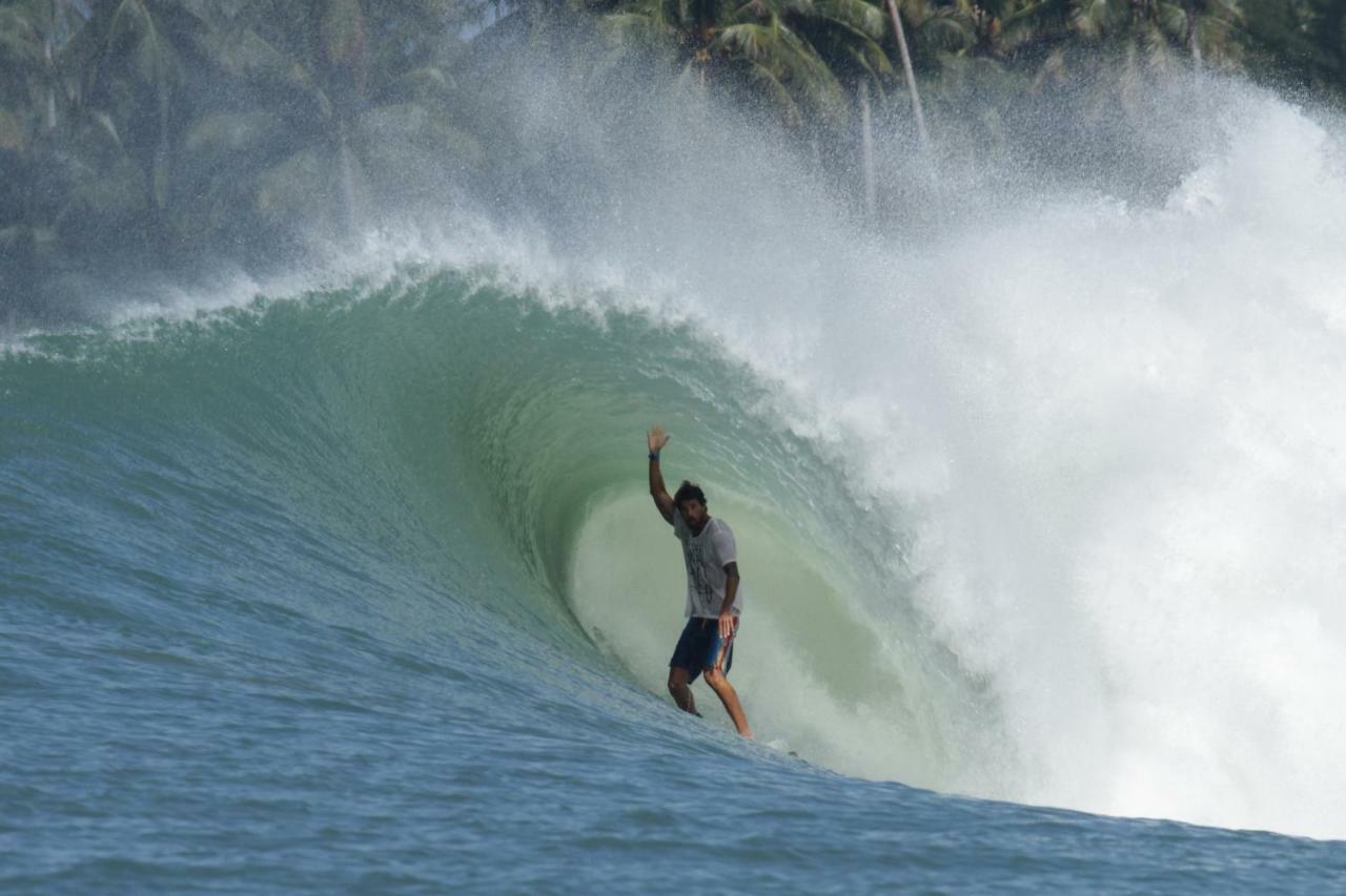 فندق Oseda Nias Surf House Hilibotodane المظهر الخارجي الصورة